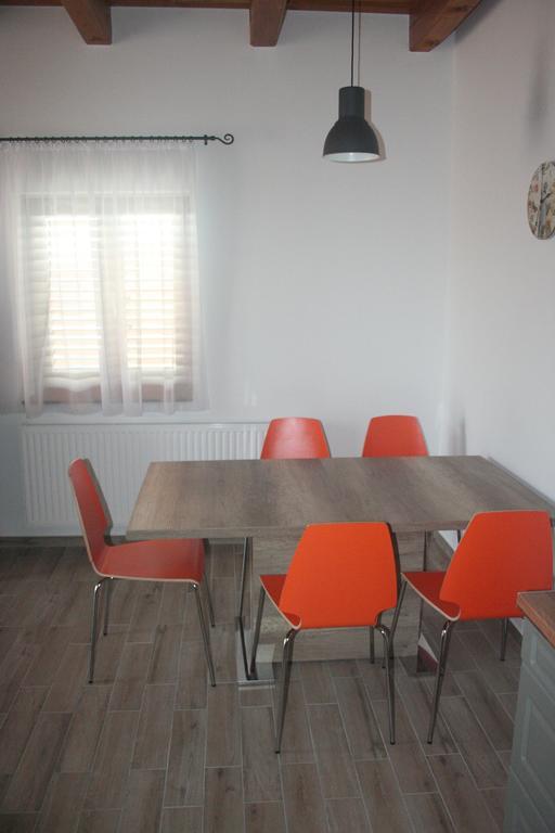 Malomko Apartman Zsira Εξωτερικό φωτογραφία
