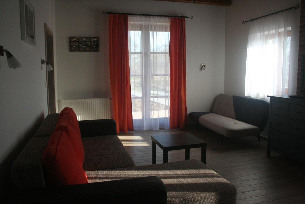 Malomko Apartman Zsira Εξωτερικό φωτογραφία