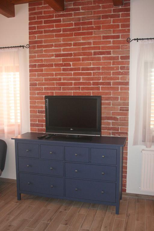 Malomko Apartman Zsira Εξωτερικό φωτογραφία